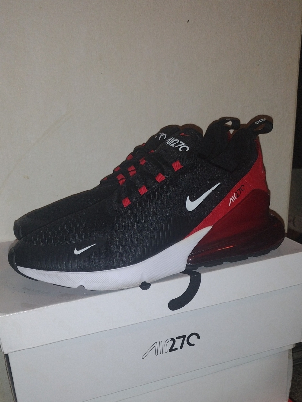 Nike Air Max 270 Men's Black/Red/White Sneakers